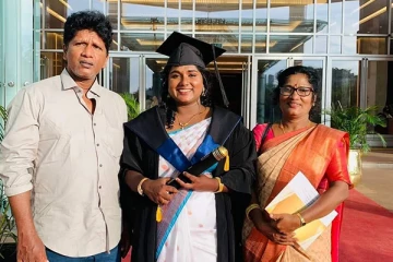 தமிழீழ விடுதலைப் புலிகள் அமைப்பின் மூத்த தளபதியின் மகள் சட்டத்தரணியாக படிப்பை முடித்துள்ளார்