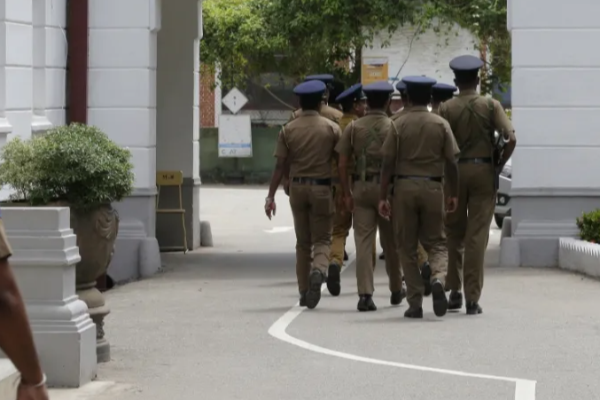 மனைவியுடன் சென்ற பத்தேகம பிரதேச சபையின் உப தலைவர் மீது கோடுர தாக்குதல் | Attack Sub Chairman Pathegama Pradeshiya Sabha மனைவியுடன் சென்ற பத்தேகம பிரதேச சபையின் உப தலைவர் மீது கோடுர தாக்குதல் | Attack Sub Chairman Pathegama Pradeshiya Sabha