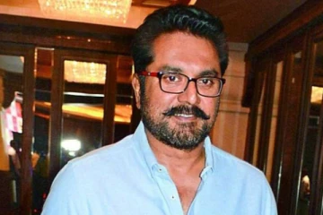 “கோவத்துல கட்டியிருந்த வேட்டிய கழட்டி வீசிட்டேன்” - சூர்யவம்சம் படப்பிடிப்பின்போது நடந்த சுவாரஸ்யம் குறித்து சரத்குமார் பேச்சு