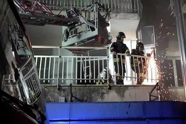 இத்தாலி மருத்துவமனையில் பயங்கர தீ விபத்து : 4 பேர் பலி | 4 Dead In Italian Hospital Fire