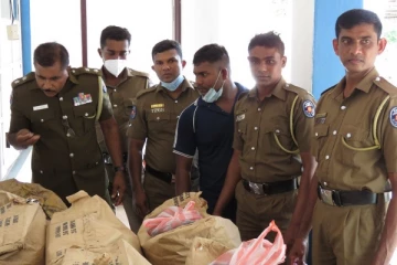 மட்டக்களப்பில் பாவனைக்கு உதவாத தேயிலை தூள் விற்பனையில் ஈடுபட்ட ஒருவர் கைது