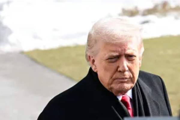 CVN-72-எச்சரிக்கை! ஈரான் தாக்குதல் முடிவுக்கு தயாராகியுள்ள வெள்ளை மாளிகை மேசை | Trump To Set Cvn 72 Goals At White House Desk