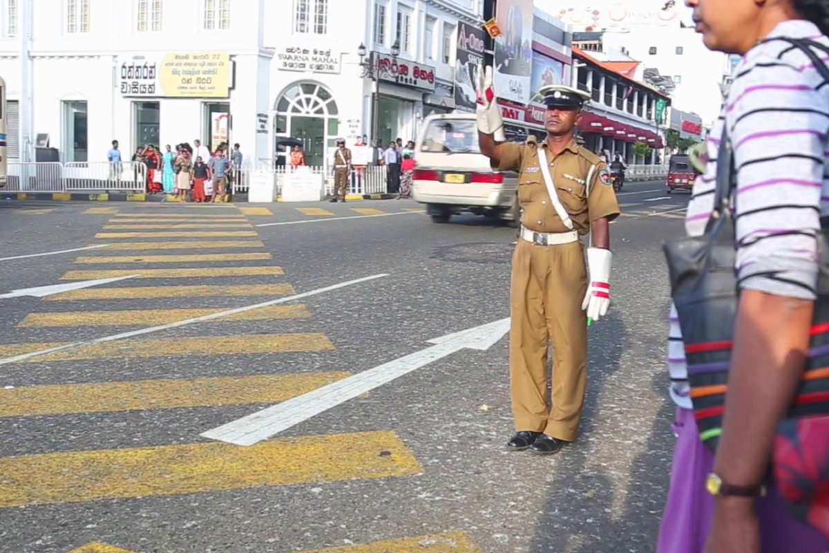 மட்டக்குளியில் பேருந்து மோதி பாடசாலை மாணவி பலி | Schoolgirl Killed Accident By Bus In Mattakkuliya