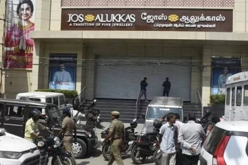 ஜோஸ் ஆலுக்காஸ் நகைக்கடையில் கொள்ளை - 100 சவரன் நகைகள் திருட்டு!