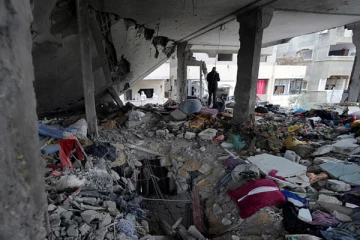 காஸாவில் இனி பாதுகாப்பான இடம் என எதுவும் இல்லை : அகதிகள் முகாம் மீது தாக்குதலில் 70 பேர் பலி