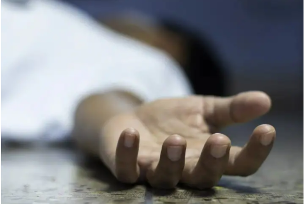 காதல் எதிர்ப்பு: மகளை அடித்தே கொன்ற அப்பா - ஃபேஸ்புக் லைவில் வெறிச்செயல்! | Father Killed His 16 Year Old Daughter For Love