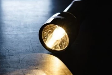 இலங்கையில் நீண்ட மின்வெட்டை தவிர்க்க முடியாது என எச்சரிக்கை