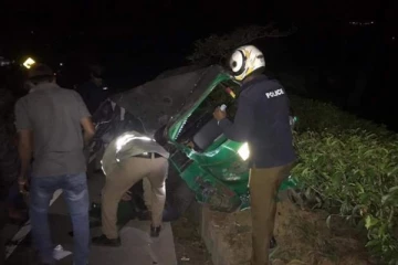 රදැල්ල බස් රථ අනතුර සිදු වූ ස්ථානයේම තවත් අනතුරක්. (PHOTOS)