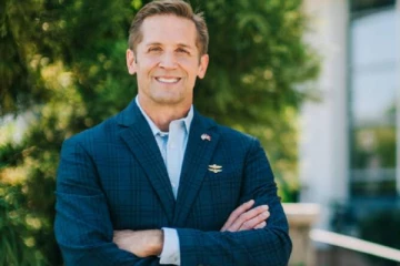 இந்திய வம்சாவளி அமெரிக்கர்களை பாராட்டிய அமெரிக்க எம்.பி!