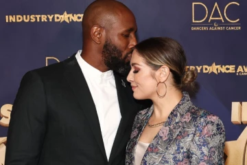 අතිශය ජනප්‍රිය නර්ථන ශිල්පියෙක් සියදිවි නසාගනී..(PHOTOS)