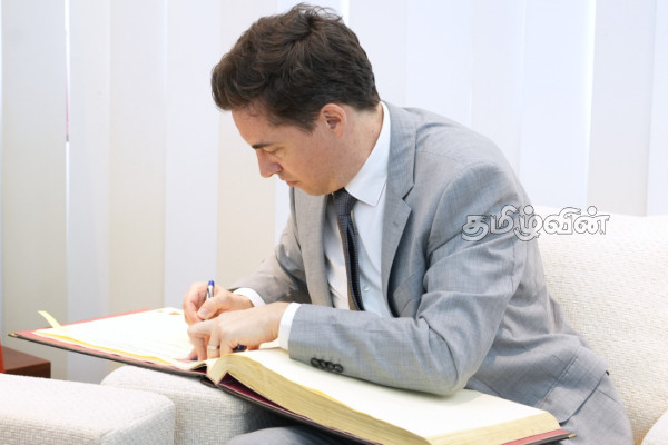 சுவிஸ் தூதுக்குழுவினருக்கும் வடக்கு ஆளுநருக்கும் இடையில் கலந்துரையாடல்! | People Removal Of Military Camps