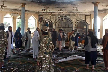 ஆப்கானிஸ்தான் மசூதிக்குள் குண்டுவெடிப்பு: மதகுரு உட்பட 18 பேர் பலி-செய்திகளின் தொகுப்பு
