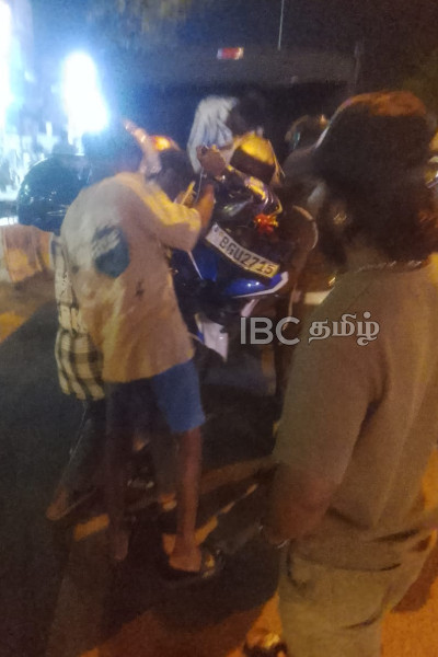 கிளிநொச்சியில் விபத்தில் சிக்கி மாணவர் ஒருவர் படுகாயம்! | Kilinochchi Student Motorbike Accident Ol Exam