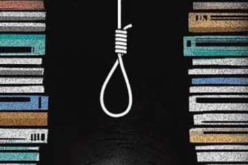 துரத்தும் நீட் .. அஞ்சும் மாணவர்கள்:  நீட் தேர்வு எழுதிய மேலும் ஒரு மாணவி தீக்குளித்து தற்கொலை முயற்சி