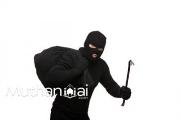 புர்கா அணிந்து வந்த திருடன், பெண்ணிடம் சிக்கினான்.