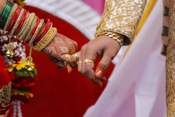 திருகோணமலையில் திருமண வீட்டில் கைகலப்பு; தாயும் மகனும் வைத்தியசாலையில்!