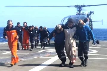 ஹவுதி ஏவுகணை தாக்கிய சரக்குக் கப்பல்., இந்தியர் உட்பட 21 பேரை மீட்ட இந்திய கடற்படை