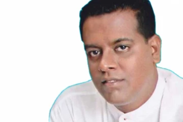 පාර්ලිමේන්තු මන්ත්‍රී සනත් නිශාන්ත  අත්අඩංගුවට