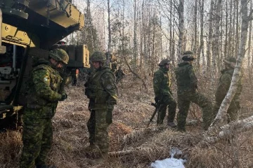 மணி நேரத்தில் தயார்... உக்ரைன் விவகாரத்தில் கனேடிய துருப்புகள் சூளுரை