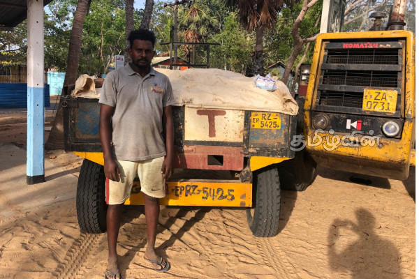 வவுணதீவில் மணல் கடத்தலில் ஈடுபட்ட இருவர் கைது | Two Arrested For Sand Smuggling Batti