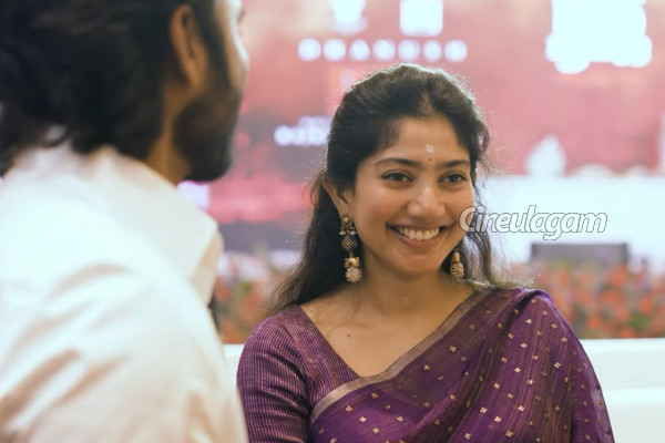 சம்பளத்தில் நயன்தாராவை முந்திய சாய் பல்லவி.. D55 படத்திற்கு இத்தனை கோடி வாங்குகிறாரா? | Sai Pallavi Salary For D55