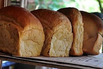 පාන් මිල ගැන නැවතත් බේකරි හිමියන්ගේ සංගමය කියන දේ.