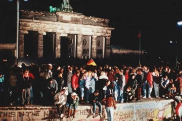 இந்த நாள் ஜேர்மனியின் வரலாற்றில் ஒரு முக்கியத்துவம் வாய்ந்த நாள் தெரியுமா?