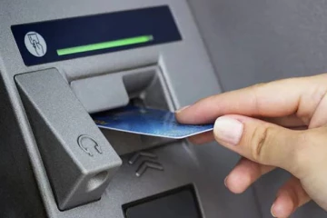 அனுநுராதபுரத்தில் நண்பியின் ATM அட்டையை திருடிச்சென்ற பெண்!