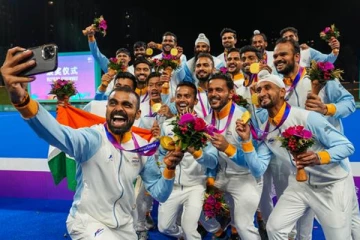 100 பதக்கங்கள் வென்று வரலாற்று சாதனை படைத்த இந்தியா! ஆசிய விளையாட்டில் அதகளம்