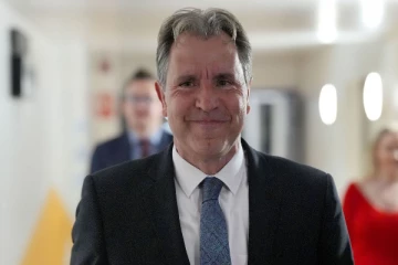 பிரித்தானிய நாடாளுமன்ற உறுப்பினர் பாலியல் குற்றச்சாட்டில் கைது: இடைநீக்கம் செய்த தொழிலாளர் கட்சி