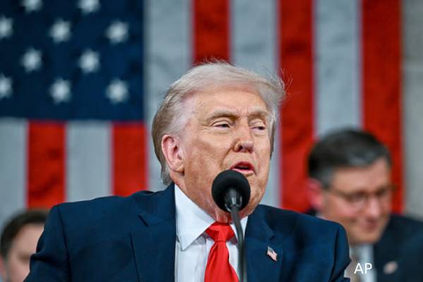 நான் தலையிடாவிட்டால் பாகிஸ்தான் பிரதமர் உயிரிழந்திருப்பார் - ட்ரம்ப் பேச்சு | Trump Says Pakistan Pm Would Have Died நான் தலையிடாவிட்டால் பாகிஸ்தான் பிரதமர் உயிரிழந்திருப்பார் - ட்ரம்ப் பேச்சு | Trump Says Pakistan Pm Would Have Died