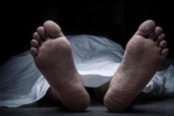 யாழில் மகளின்  பிணக்கை  தீர்க்க சென்ற தந்தைக்கு நேர்ந்த சோகம் | Tragedy Befell Father In Jaffna