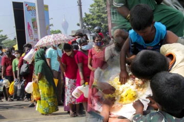 இலங்கையில் மோசமடையும் நிலைமை! உணவின்றி தவிக்கும் இலட்சக்கணக்கானோர்