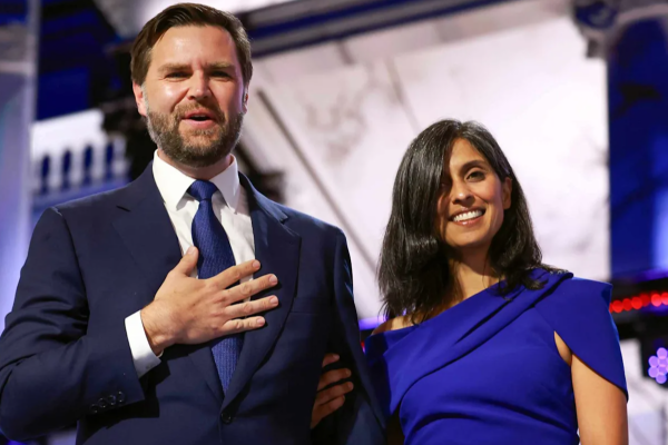 சமூக வலைதளங்களில் கடும் எதிர்ப்பு ; மனைவி குறித்த சர்ச்சைக்கு துணை அதிபர் ஜே.டி.வான்ஸ் விளக்கம்! | Vice President Jd Vance Explains Controversy Wife சமூக வலைதளங்களில் கடும் எதிர்ப்பு ; மனைவி குறித்த சர்ச்சைக்கு துணை அதிபர் ஜே.டி.வான்ஸ் விளக்கம்! | Vice President Jd Vance Explains Controversy Wife