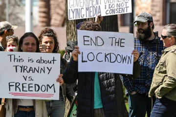 இரவுநேர ஊரடங்கிற்கு எதிர்ப்பு தெரிவித்து  அர்ஜென்டினா மக்கள் போராட்டம்