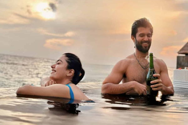 அந்த அறையில் கட்டி புரளும் விஜய் பட நடிகை.. யாருடன் தெரியுமா? | Samantha Latest Video Post Went Viral அந்த அறையில் கட்டி புரளும் விஜய் பட நடிகை.. யாருடன் தெரியுமா? | Samantha Latest Video Post Went Viral