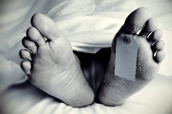பதுளை வீதியில் மீட்கப்பட்ட சடலம்; சந்தேகிக்கும் பொலிஸார் | Body Recovered From Badula Road