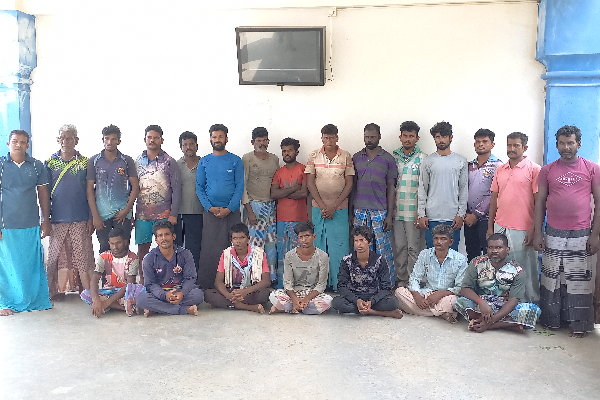 இலங்கை எல்லைக்குள் அத்துமீறிய இந்திய படகுகள் - நீதிமன்றம் வழங்கிய உத்தரவு! | India Fishermen Struggle Sri Lanka Ways