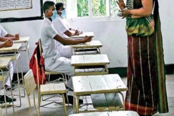 வவுனியாவில் பாடசாலை மாணவனை துஷ்பிரயோகம் செய்த பெண் ஆசிரியர்!