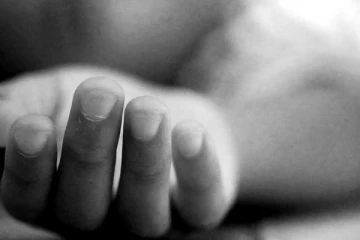 காய்ச்சலுக்கு சென்ற சிறுமிக்கு தவறான சிகிச்சை; பலியான சோகம் - கதறும் பெற்றோர்