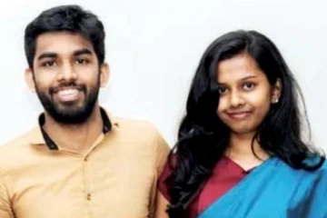 මං තාමත් චතුරිට ආදරෙයි මියගිය පෙම්වතිය ගැන පෙම්වතා කළ පාපොච්චාරණය..