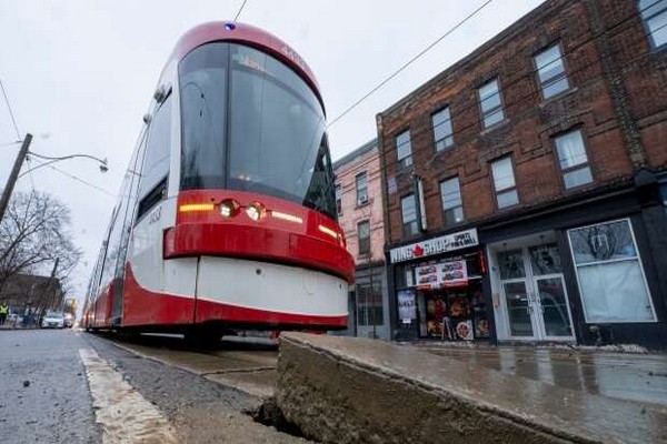 கனடாவின் பிரபல போக்குவரத்து செயலி முடக்கம் | Transit App Rocketman To Shut Down