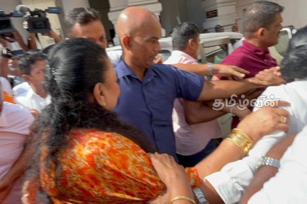 FCIDஇல் முன்னிலையானார் ஷிரந்தி ராஜபக்ச! ஆதரவாக மகிந்தவும் களமிறங்கினார்.. | Shiranthi Rajapaksa Appears Before Fcid