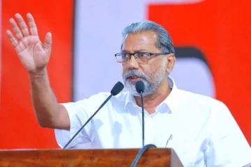 அடுத்தடுத்து பதவிகளை ராஜினாமா செய்யும் அமைச்சர்கள்!