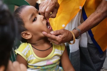 இருமல் மருந்தால் இந்தியாவில் 12 குழந்தைகள் பலியான விவகாரம்: மருந்துகள் கட்டுப்பாட்டு அமைப்பு நடவடிக்கை