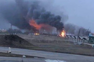 ரஷ்யா விமானத்தளம் மீது ஏவுகணை தாக்குதல் நடத்திய உக்ரைன்! வெளியான பரபரப்பு வீடியோ