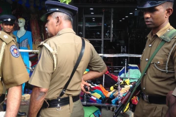 யாழ் வைத்தியசாலையில் உயிரிழந்த இளைஞன்;  உறவினர்கள் களேபரம்