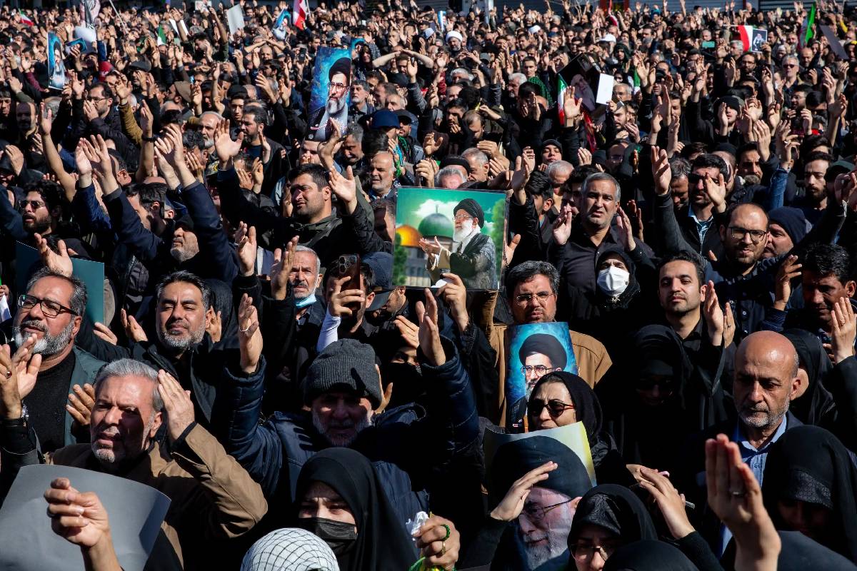 பாகிஸ்தானில் ஈரான் ஆதரவுப் போராட்டம்: வன்முறையில் 16 பேர் பலி | Iran Protest In Pakistan 16 Killed In Violence