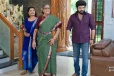 ஊர் முழுவதும் ஒட்டப்பட்ட போஸ்டர்... சந்தோஷத்தில் ரேவதி, ஷாக்கான சாமுண்டீஸ்வரி! - கார்த்திகை தீபம் இன்றைய எபிசோட் அப்டேட்