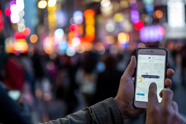 வெளிநாட்டிலிருந்து ஜனாதிபதி மற்றும் அமைச்சர்களுக்கு எதிராக பெரும் சதி! பொலிஸாருக்கு அறிவுறுத்தல் | Insulting Mps And Ministers On Social Media